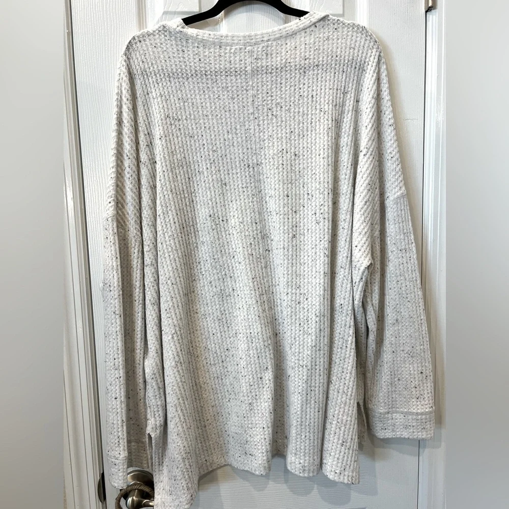 XXL gray long sleeve sweater plus size like new - Picture 2 of 3